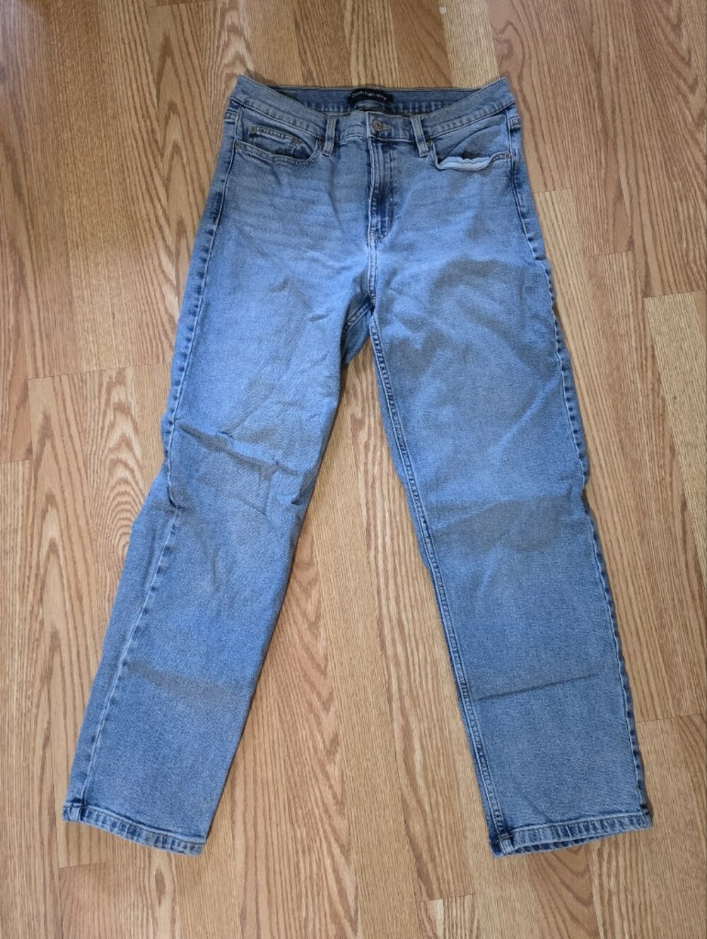 Classic Straight Leg Womens Jeans